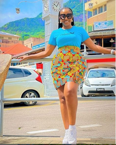 Ankara Skirt Ideas, Ankara Mini Skirt Styles, Ankara Skirt Styles High Waist, Ankara Mini Skirt, Pedi Dresses, Fashion Diversity, African Skirt Outfit, Ankara Skirt Styles, Ankara Outfits