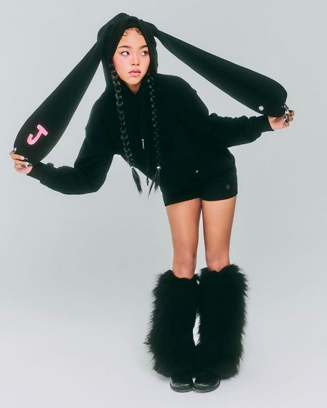 Jenny Park Photoshoot, Jenny Park, Black Korean, Park Models, Black Femininity, Model Inspo, Photo Pose Style, Role Model, Role Models