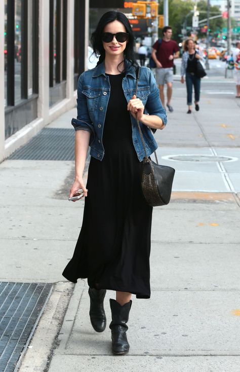 Image Gamine Outfits, Street Style Nyc, Krysten Ritter, Casual Denim Jacket, Best Leather Jackets, Nyc Street Style, Petite Fashion Tips, Boating Outfit, Denim Jackets