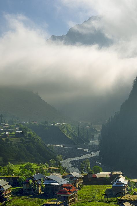 Neelam Valley, India Landscape, Pakistan Tourism, Kashmir Pakistan, Background Mobile, Pakistan Culture, Azad Kashmir, Pakistan Travel, Hd Wallpaper 4k