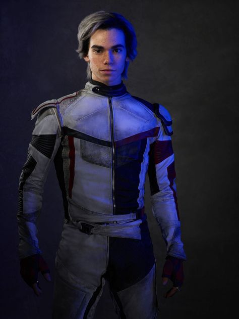 Carlos Descendants, Dr Facilier, Descendants Costumes, Descendants Characters, Cheyenne Jackson, Disney Channel Descendants, Disney Descendants 3, Descendants Cast, Isle Of The Lost