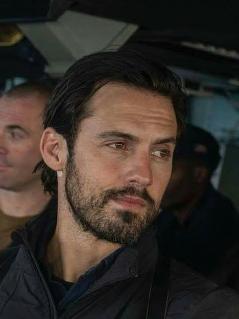 Milo Ventimiglia Milo Ventimiglia Beard, Rory And Jess, Jess Mariano, Milo Ventimiglia, Frat Boy, Ideal Man, Moving Image, Hot Actors, Good Looking Men