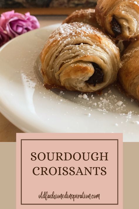 Sourdough Croissants Easy, Sourdough Crissonts, Sourdough Croissants Recipe, Sourdough Chocolate Croissants, Sourdough Cruffin, Sourdough Treats, Sourdough Croissants, Crossiant Recipes, Starter Bread