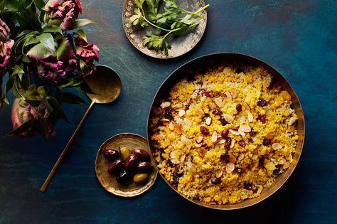 California - 24 of Our Best Quinoa Recipes  Thanks Epicurious! Saffron Quinoa, Best Quinoa Recipes, Fluffy Quinoa, Cook Quinoa, Persian Cuisine, Passover Recipes, Persian Food, Beef Tenderloin, Dried Cherries