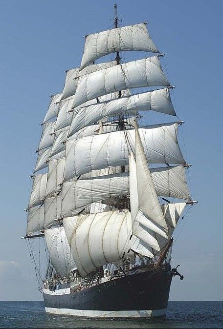 Sail Ship, Sailing Art, Old Sailing Ships, Pirate Ships, Sailing Trips, Sailing Vessel, Ship Drawing, Best Boats, Ship Paintings