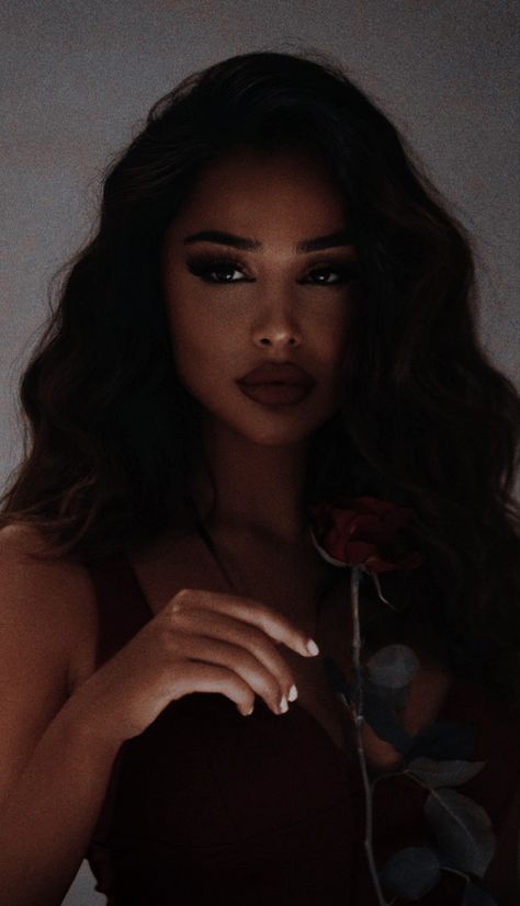 Country Black Women Aesthetic, Arabic Princess Aesthetic, Beautiful Women's Faces, Dark Feminine Hairstyles, Women With Black Hair, Dark Feminine Characters In Movies, Arab Woman Aesthetic, Afro Latina Face Claim, Afro Latina Women