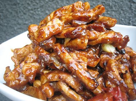 Stir-fried Pork with Black Bean Sauce Black Bean Sauce Recipe, Chinese Pork Recipes, Pork Stir Fry Recipes, Chinese Pork, Bean Sauce, Pork Stir Fry, Black Bean Sauce, Veggie Dinner, Taiwanese Food