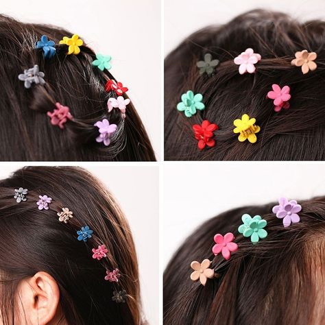 Yuyeting 30 Pcs Kids Baby Colorful Flower Plastic Girls Hairpins Mini Hair Clips Claw Specifications: These mini claw hair clip are featuring colorful flower shape. It's useful to hold your hair bang or help to set up different hair style. Made of plastic material, durable and easy using by just clip it on your hair. Lovely mini decoration for you to design the hair style of your little girls. Type: Hair Clip Material: Plastic Quantity: 30 Pcs/Bag Color: by Random Suitable for: Girls, Women Feat Hair Clips 90s, Plastic Girl, Kids Hair Clips, Clip Hairstyles, Claw Hair Clips, Flower Hair Pin, Fashion Hair Accessories, Flower Hair Clips, Girls Hair Accessories