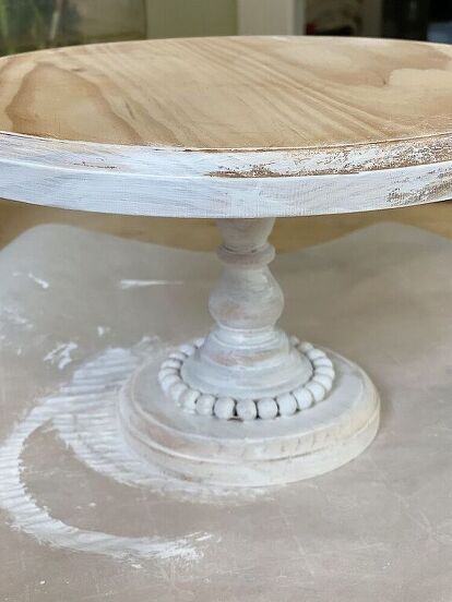 Wood Cake Stand Diy, Cake Stand Diy, Misty Wedding, Magnolia Cake, Wooden Cake Stand, Rustic Cake Stands, Diy Cake Stand, Wooden Cake Stands, Wood Cake Stand