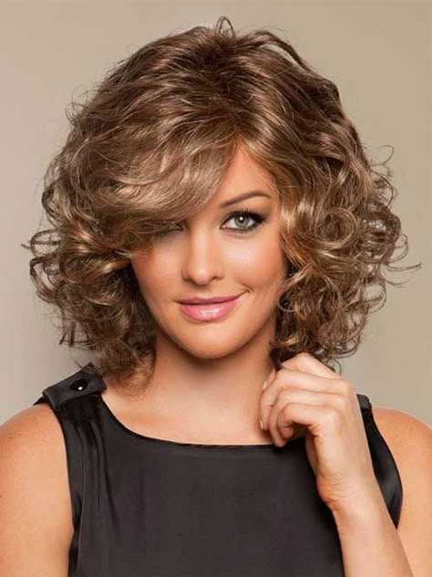 Mid Length Curly Hairstyles, Sanggul Modern, Hairstyles Quick, Medium Length Curly Hair, Natural Hair Wigs, Short Curly Haircuts, Medium Curly Hair Styles, Shoulder Length Hair Cuts, Penteado Cabelo Curto