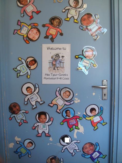 Since our theme this term is SPACE I thought that little student astronauts would be a fantastic way to decorate the door. The template comes from here: ... Space Theme Classroom, Space Classroom, Classroom Pictures, Space Activities, Educational Activities For Kids, Door Decorations Classroom, Class Decoration, Classroom Door, School Themes