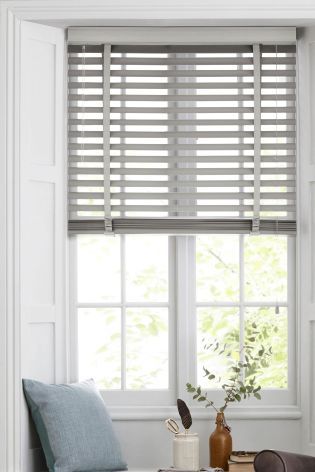 Malvern Grey Wood Effect Venetian Blinds Black Blinds, Grey Blinds, Cleaning Blinds, Blinds Design, Faux Wood Blinds, House Blinds, Wood Blinds, Wooden Blinds, Venetian Blinds