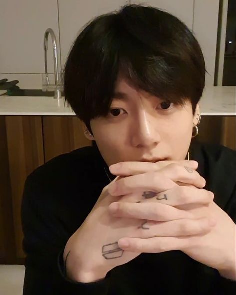 [ 220615 BTS JUNGKOOK ] VLIVE | #bts #jungkook #vlive Jungkook Vlive, Jungkook Weverse, V Live, Bts Jungkook, Jeon Jungkook, Bts