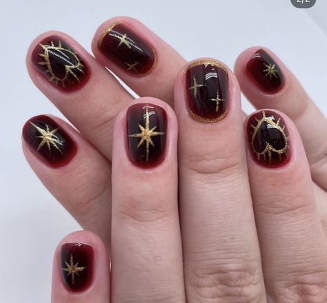 Red And Gold Acrylic Nails Short, Christmas Nails Alternative, Dark Celestial Nails, Whimsigoth Nails Short, Moody Christmas Nails, Red And Gold Nails Christmas, Christmas Nails Short Red, Alternative Christmas Nails, Holiday Nails 2024