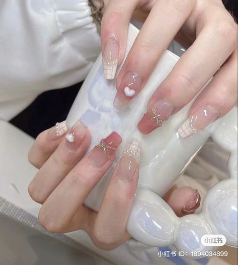 Chinese Nail Art, Light Pink Aesthetic, Strawberry Nail Art, Strawberry Nail, Nails Coquette, Asian Nails, Heart Nail, Heart Nail Art, Pretty Gel Nails