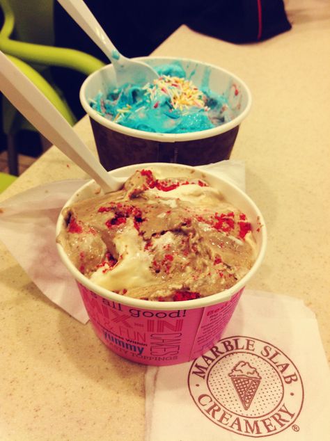 Marble holy Slab <3 Or, where ice creams make you moan in the most unladylike way. Thank you, coupons 😍 Marble Slab, Ice Creams, Ice Cream, Marble, Thank You, Make It Yourself, Cream