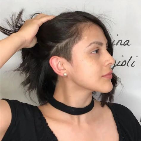 Undercut Hairstyles Women, Undercut Bob, Undercut Long Hair, Short Shaved Hairstyles, Tutorial Ideas, Chin Length Hair, Fall Hair Color For Brunettes, Side Hairstyles, Short Hair Undercut