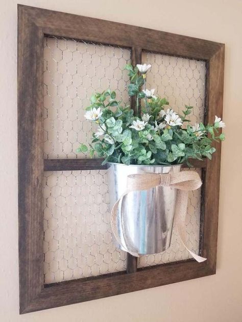 Chicken Wire And Wood Flower Tin Decoration Chicken Wire Frame Decor, Galvanized Wall Planter, Hanging Floral Decor, Galvanized Wall, Chicken Wire Frame, Rustic Home Decor Ideas, Planter Wall, Old Window Frame, Chicken Feeders