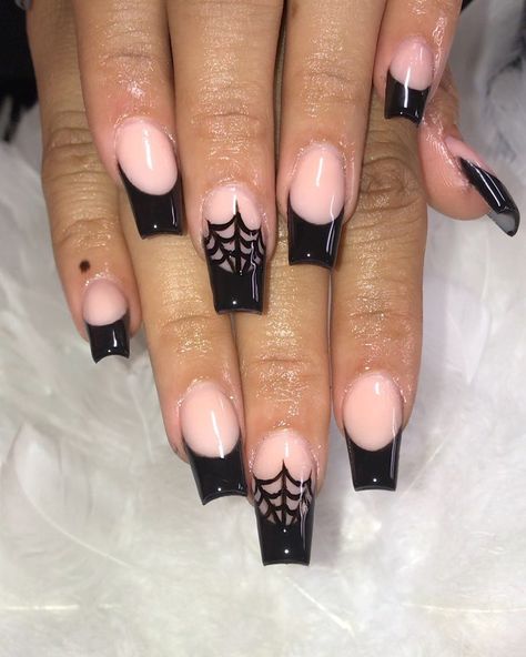 Goth Nails French Tip, Halloween French Tip Nails Coffin, Pink And Black Nail Inspo Acrylic, Halloween Nails Coffin Shape Short, Emo Fall Nails, Halloween French Tip Nails Acrylic, Gothic French Tip Nails, Black French Tip Nails Halloween, Black French Tip Halloween Nails