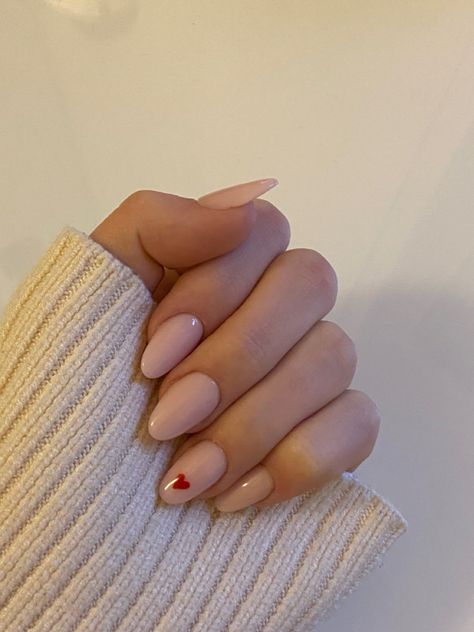 Valentine’s Day Instagram Story, Valentine Day Nails, Aesthetic Valentines Day, Cute Simple, Aesthetic Valentines, Valentines Day Nails, Nails Inspo, Insta Instagram, Valentine's Day Nails