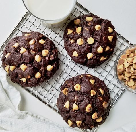 Levain Chocolate Peanut Butter Cookies, Levain Bakery, Chocolate Peanut Butter Cookies, Peanut Butter Chips, Chocolate Peanuts, Cake Flour, Peanut Butter Cookies, Chocolate Cookies, Chocolate Peanut Butter