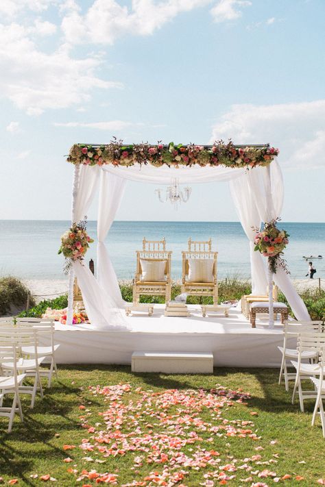 indian-cultural-pink-red-vibrant-wedding-florida-beach-ceremony-inspiration03 South Indian Beach Wedding, Indian Beach Wedding, Beach Side Wedding, Outdoor Wedding Backdrops, Wedding Resorts, Wedding Arbors, Anand Karaj, Wedding Decors, Vibrant Wedding