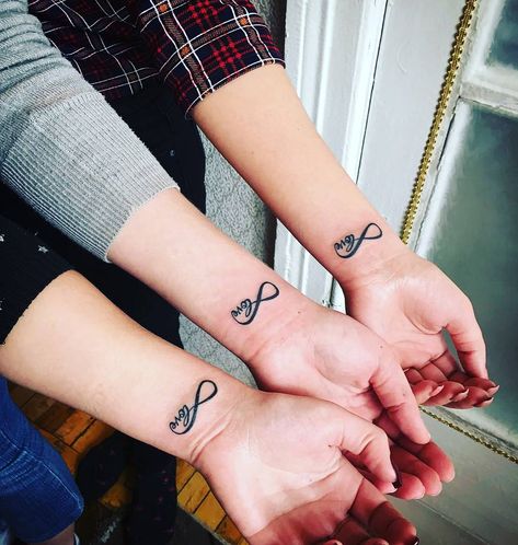 Forever Sign Tattoo, Infinite Tattoos For Women, Infinity Sign Tattoos, Infinite Love Tattoo, Tattoo Infinito, Mother Daughter Infinity Tattoos, Infinity Sign Tattoo, Infinity Tattoo On Wrist, Forever Sign