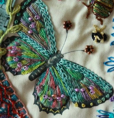 * Sulaman Pita, Crazy Quilt Stitches, Crazy Patchwork, Embroidered Butterfly, 자수 디자인, Silk Ribbon Embroidery, Quilt Stitching, Crewel Embroidery, Art Textile