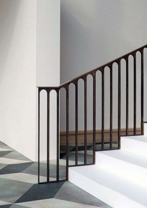 Balustrade Design, Modern Railing, Staircase Railing, Staircase Railing Design, Handrail Design, Staircase Handrail, Interior Staircase, Railings Outdoor, Stair Railing Design