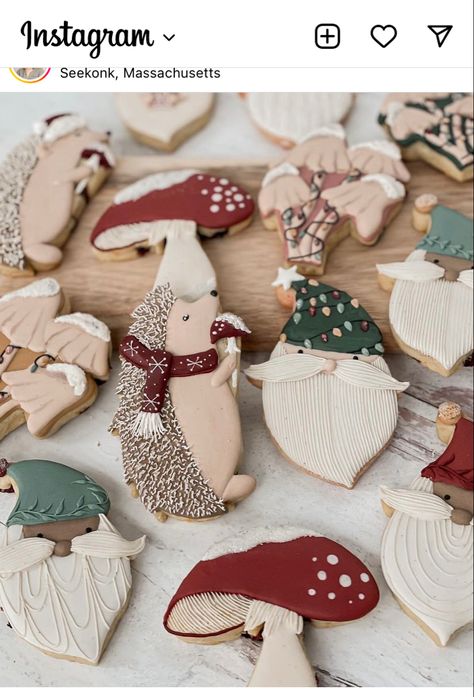 Deer Gingerbread Cookies, Woodland Christmas Cookies, Flooding Cookies, Christmas Woodland, Sugar Cookie Royal Icing, Iced Sugar Cookies, Fall Cookies, Pretty Cookies, Fancy Cookies