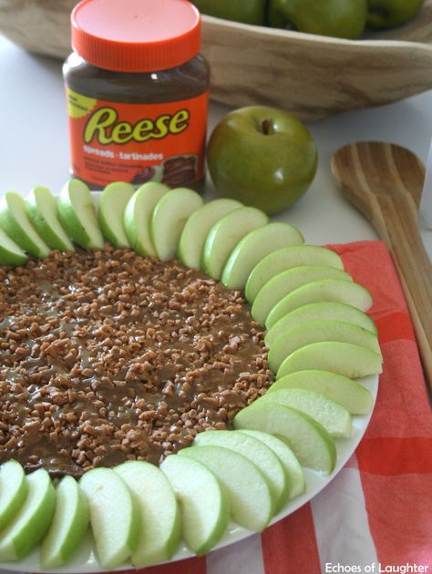 Reese Spread & Cream Cheese Dip Cream Cheese Dip, Cream Cheese Dips, Apples And Cheese, Snack Attack, Granny Smith Apples, Cheese Dip, Cheese Ball, Appetizer Dips, Finger Food