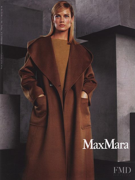 Photo feat. Carolyn Murphy - Max Mara - Autumn/Winter 1999 Ready-to-Wear - Fashion Advertisement | Brands | The FMD #lovefmd Fashion Advertisement, Freja Beha Erichsen, Carolyn Murphy, Tom Ford Beauty, Famous Models, Vogue Italia, Spring Summer 2014, Spring Summer 2017, Spring Summer 2015