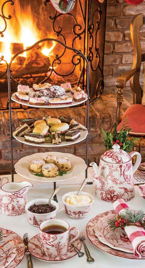 Winter Tea Party Aesthetic, Christmas Tea Decorations, Christmas Tea Tablescapes, Christmas Afternoon Tea Ideas, Christmas Tea Party Ideas, Christmas High Tea, Winter Afternoon Tea, Tea Party Christmas, Cheese Tea Sandwiches