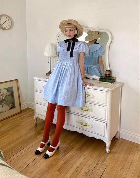 Vintage Fashion Dress, Doll Dress Aesthetic, Doll Like Outfits, Collared Dress Outfit, Doll Inspired Outfits, Doll Outfits Aesthetic, Dolled Up, Unlogical Poem, Doll Dress Outfit