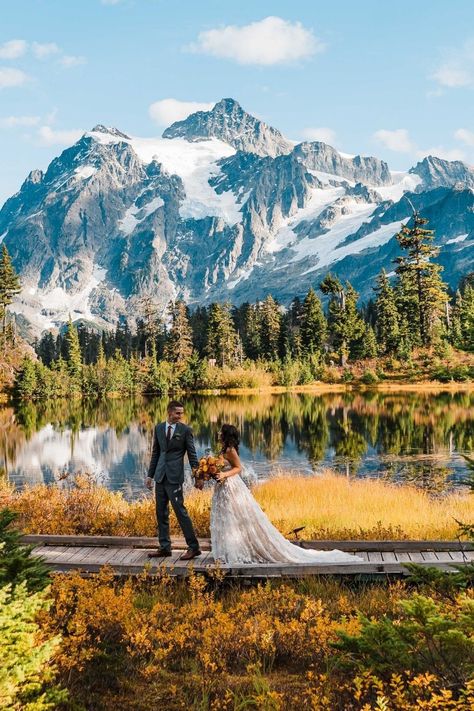 Small Intimate Mountain Wedding, Colorado Fall Elopement, December Elopement, Small Elopement Wedding, Elopement Aesthetic, Scenic Wedding, Mountain Wedding Photos, Montana Elopement, Cascades National Park