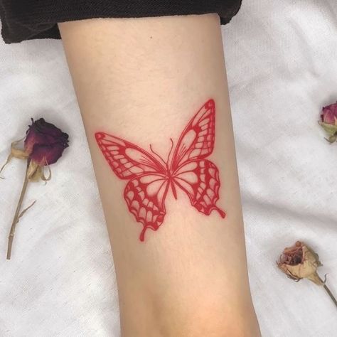 Tuff Tattoos, Mariposas Tattoo, Red Butterfly Tattoo, Red Tattoo Ideas, Simple Butterfly Tattoo, Butterfly Tattoos On Arm, Butterfly Wrist Tattoo, Butterfly Tattoo Meaning, Petit Tattoo