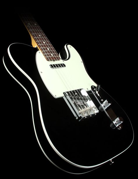 Fender American Vintage '62 Telecaster Custom Black. Squier Telecaster, Pedals Guitar, Fender Tele, Telecaster Custom, Music Rooms, Taylor Guitars, Guitar Rig, Electric Guitar Design, Guitar Store