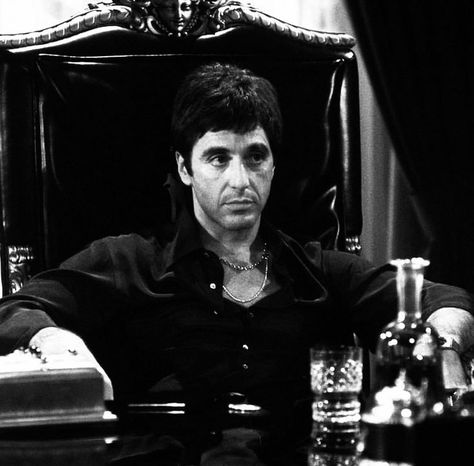 Tony Montana Wallpaper, Montana Wallpaper, Montana Aesthetic, Egyptian Poster, Scared Face, Scarface Movie, Madara Wallpaper, City Life Photography, Black And White Art Drawing