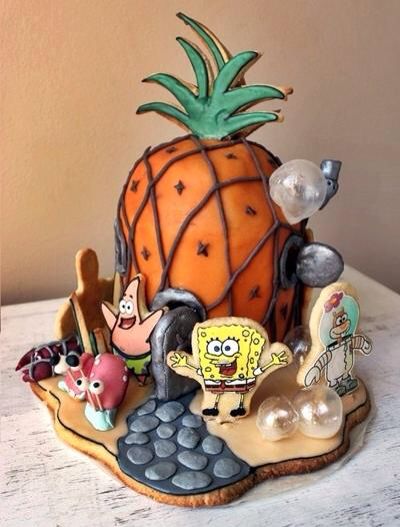 Spongebob's Pineapple gingerbread house Gingerbread City, Jordans High, Spongebob House, Halloween Gingerbread House, Spongebob Cake, Holiday Finds, Decorative Cakes, Spongebob Square, Spongebob Birthday