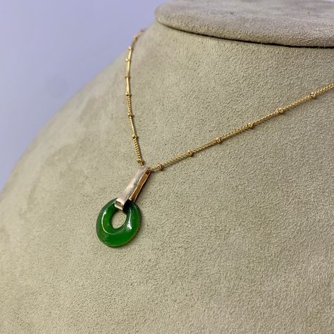 Donut Necklace, Staple Earrings, Pendant Minimalist, Green Circle, Loop Pendant, Jade Crystal, Fine Gold Jewelry, Bar Necklace Personalized, Lucky Stone