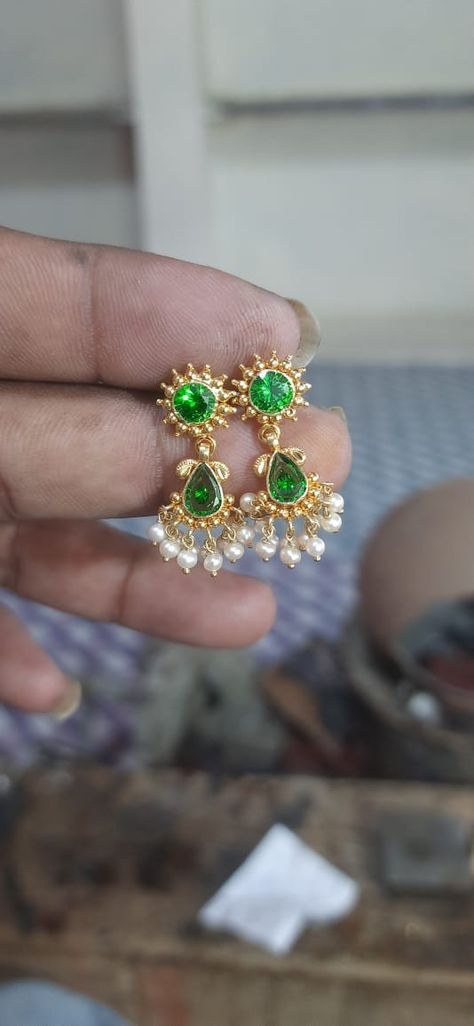 Gold Zumaka, 2 Grams Gold Earrings, Pacchala Haram, 2 Grams Gold Earrings Designs, Baby Jewelry Gold, Indian Gold Necklace Designs, Fashion Jewelry Necklaces Gold, Gold Earrings Indian, Simple Gold Earrings