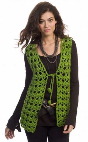 Hippie Holidays Vest | Have yourself a groovy little Christmas with this crochet vest! Hippie Crochet Patterns, Crochet Vest Pattern Free, Crocheted Vest, Crochet Queen, Holiday Vest, Vest Pattern Free, Cardigan Au Crochet, Gilet Crochet, Hippie Crochet