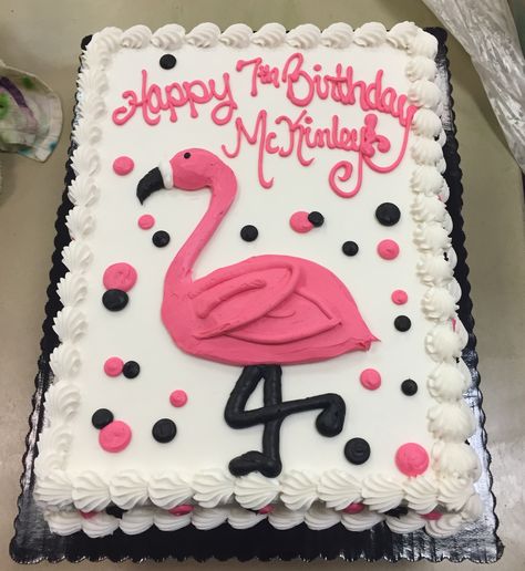 Easy Flamingo Cake, Fun Sheet Cake Decorating Ideas, Diy Flamingo Cake, Flamingo Birthday Cakes, Flamingo Birthday Cake Ideas, Flamingo Cookie Cake, Flamingo Sheet Cake, Flamingo Cake Ideas, Flamingo Cupcake Cake