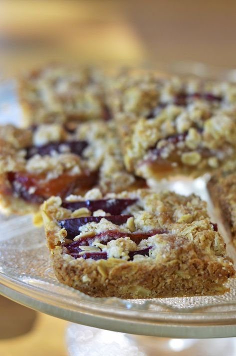 Plum Bars, Wheat Free Dessert, Plum Dessert, Chocolate Rice Krispie Treats, Gf Cookies, Oatmeal Breakfast Bars, Plum Recipes, Gluten Free Cheesecake, Family Friendly Recipes