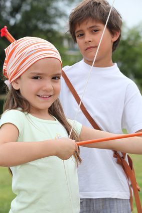 Endlich! Hört Ihr manche Kinder bei der Robin Hood Schnitzeljagd an dieser Station sagen. Foto: © auremar - Fotolia.com Robin Hoods, Maid Marian, Robin Hood, Nottingham, Enjoy Life, Kids Party, Birthday Parties, England, Birthday Party