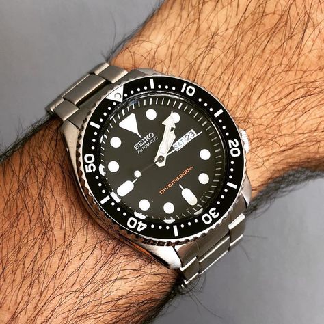 Seiko SKX Fans on Instagram: “Superb wristshot by @watchnewyorker 🙌 What’s on your wrist today? - #skx007 #seiko #seikodiver #seikowatch #seikowatches #tidssonen…” Seiko Skx007, Seiko Skx, Seiko Diver, Seiko Watches, Rolex Watches, Omega Watch, Rolex, Fan, On Instagram