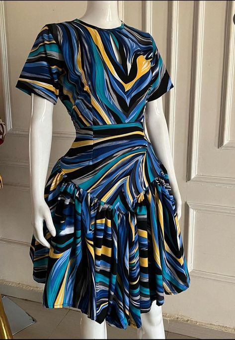 Paradise Fabric Dress Styles Ghana, Vintage Material Styles For Ladies, Flare Gown Styles Material, Materials Gown Style For Ladies, Flare Ankara Gown Styles, Paradise Fabric Dress Styles, English Short Gown, English Gowns For Ladies, Crepe Fabric Dress Style