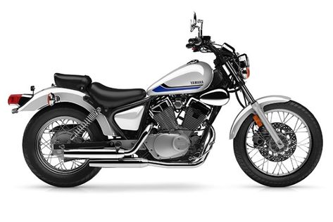 Yamaha V Star 250 Yamaha Sport, Yamaha 250, Female Motorcycle Riders, Motos Yamaha, Yamaha V Star, Honda Shadow, Model Home, Harley Davidson Sportster, Motorcycle Riders