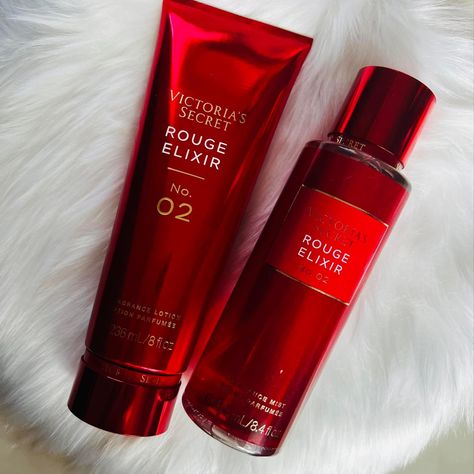 #victoriassecret #bodymists Victoria Secret Red Perfume, Red Victoria Secret, Red Perfume, Victoria Secret Body Mist, Victoria Secret Lotion, Dermatological Skin Care, Victoria Secret Fragrances, Victoria Secret Body, Body Gel