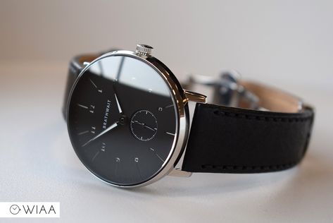 Brathwait Minimalist Luminous Watch Review | Watch It All About Engagement Watches Men, Minimalist Watches For Men, Concept Watch, Junghans Watch, Mens Watches Minimalist, Stylish Men Wear, Fossil Watches For Men, Drum Pedal, Couple Watch